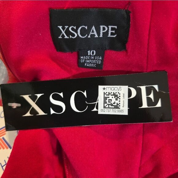 XSCAPE Illusion Long Sleeve Scuba Crepe Gown NWT size 10 Red - Picture 5 of 5